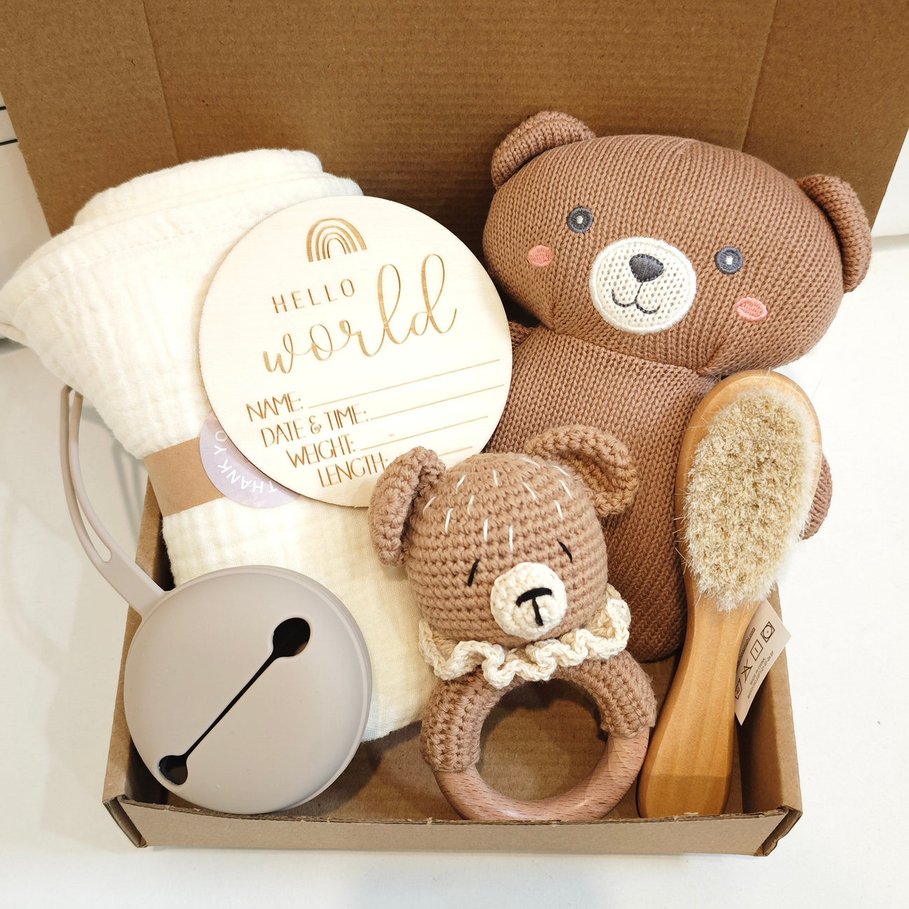 The Ultimate Newborn Gift Set: Cozy Bear Essentials for Your Little One