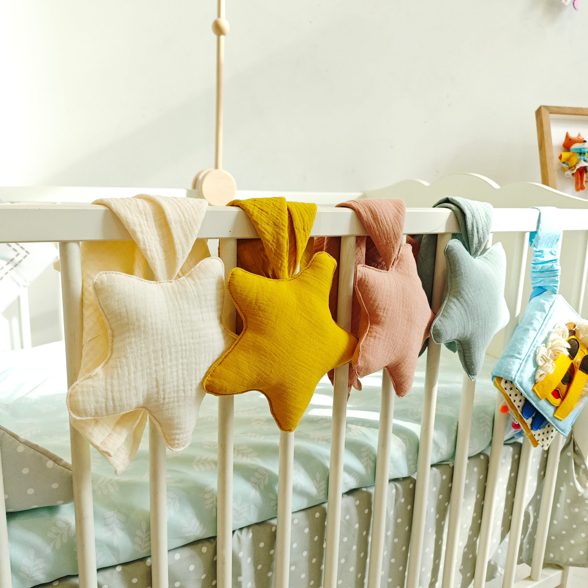 Organic Cotton Star Security Blanket | 45cm x 45cm Baby Comfort Blanket | 18cm Star Design | Ultra-Soft & Lightweight | Safe for Babies & Toddlers